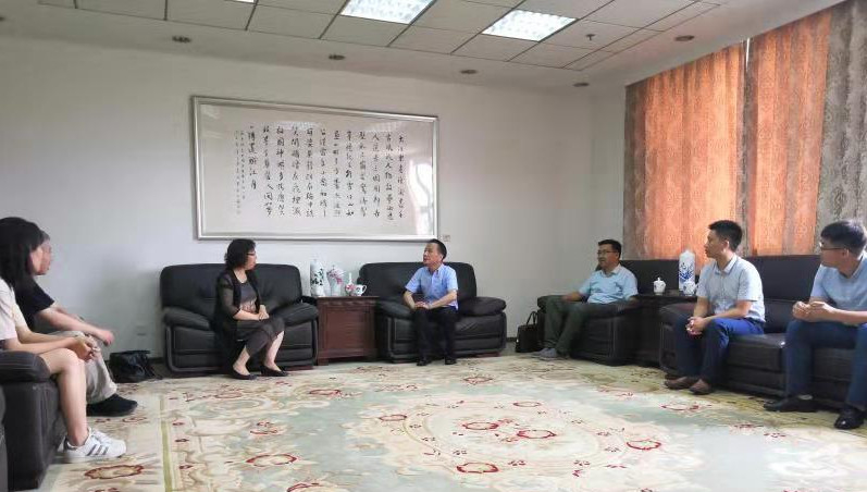 中科院院士、中央候補委員何雅玲教授來訪我校